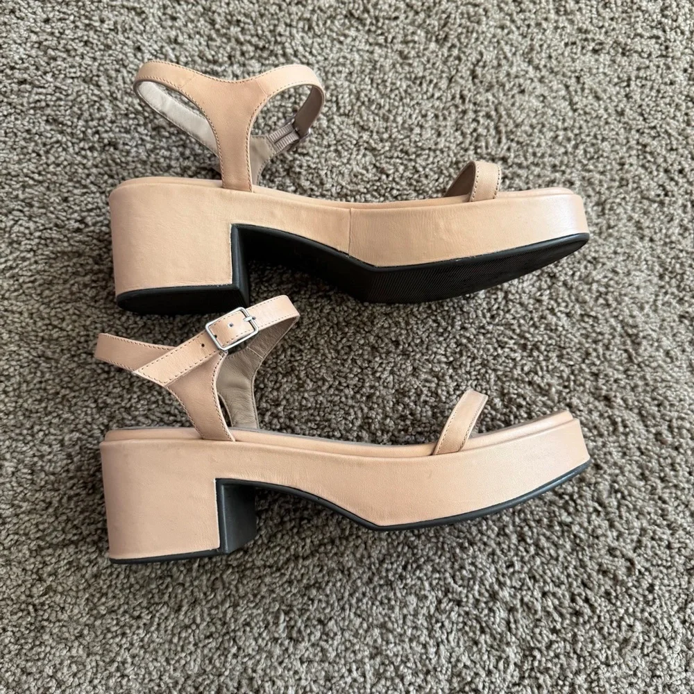 Seychelles Nude/Tan Platform Sandals